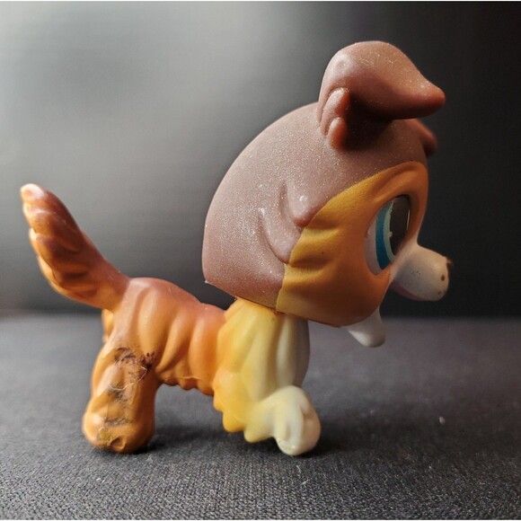 RARE LPS Littlest Pet Shop 2006 #237 Collie Raised Paw Blue Eyes Magnet in Foot - Picture 3 of 3